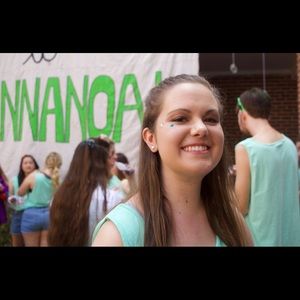 Meet your Posher, Elizabeth